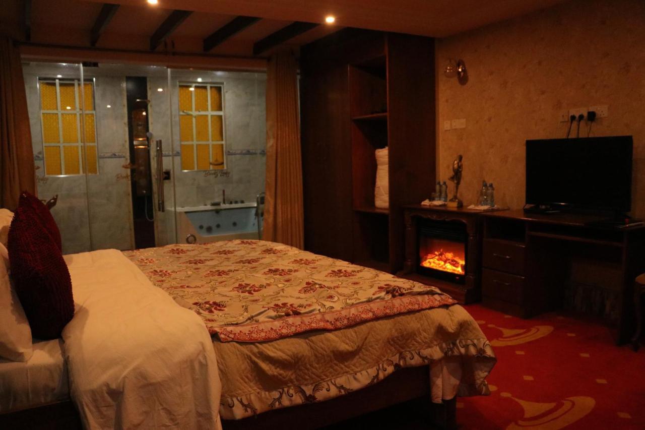 Brooks Lodge Νακούρου Εξωτερικό φωτογραφία